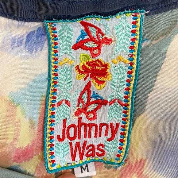 Johnny Was Malani Floral Silk Button Front Tunic Blouse Size Medium EUC - Picture 4 of 15